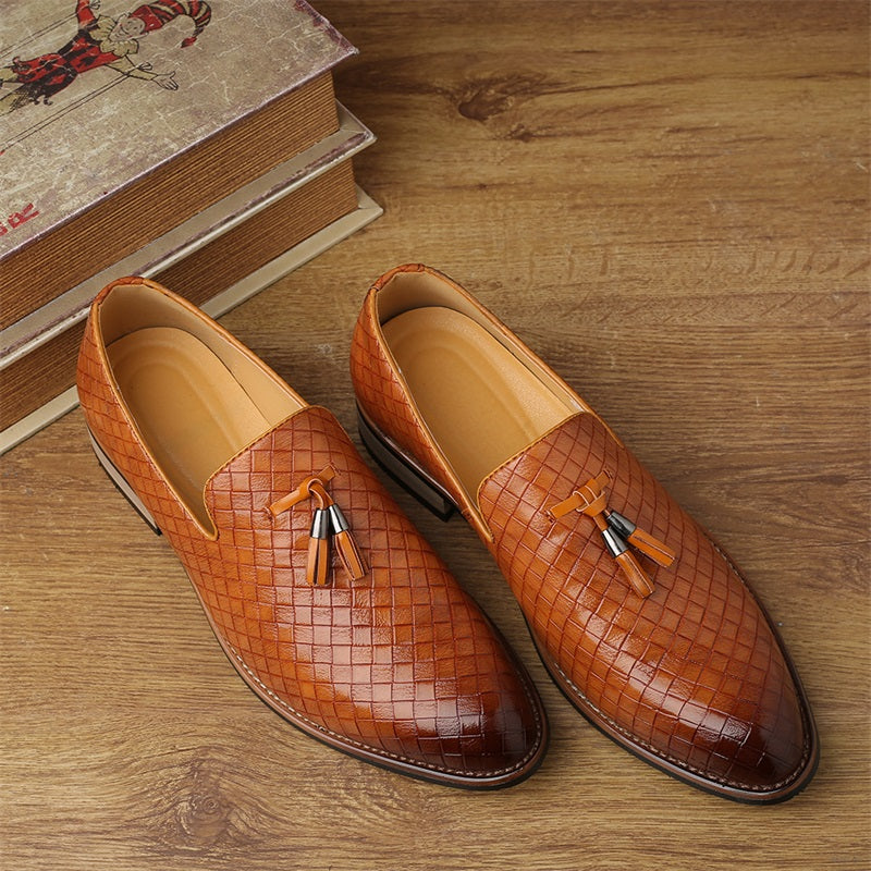 CLASSIC LEATHER TASSEL LOAFERS